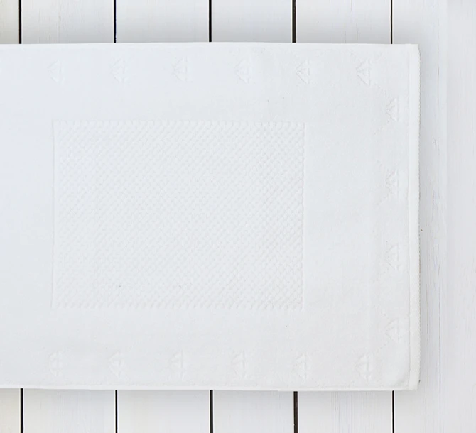Tomris White Foot Towel
