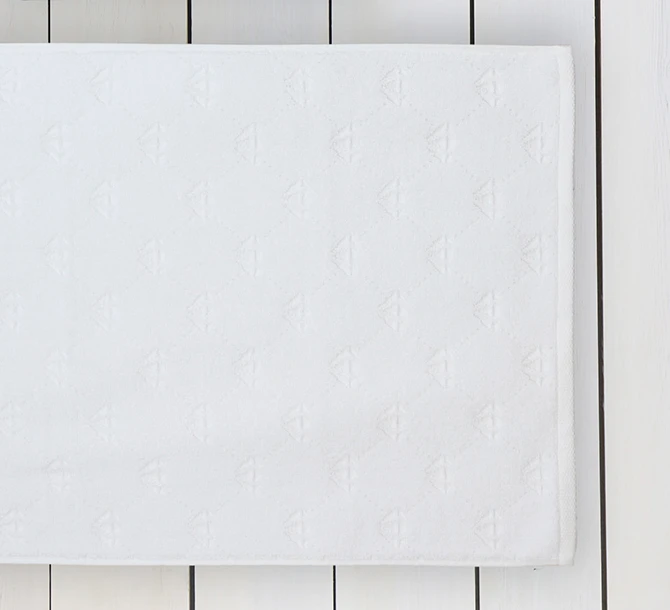 Tomris White Foot Towel